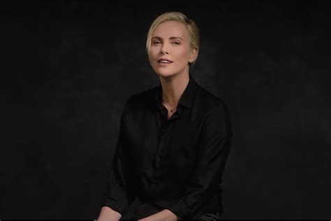 égérie de dior|Charlize Theron, égérie engagée et inspirante pour Christian Dior Parfums.